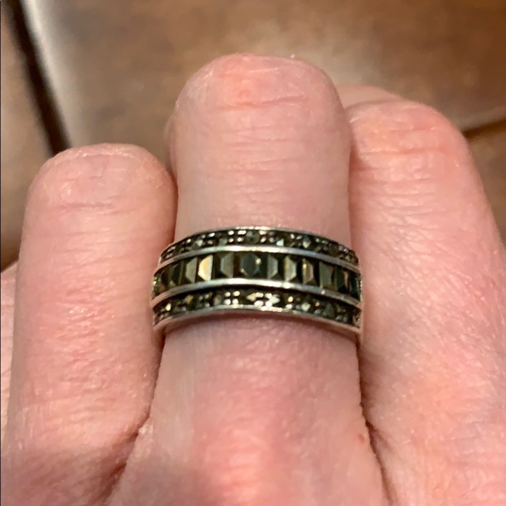 Silver and marcasite ring size 6